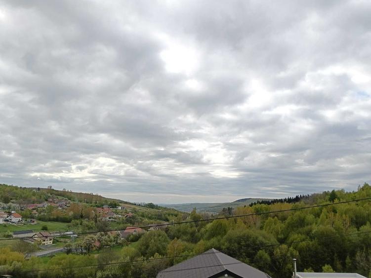 Casă cu 4 camere în Feleacu