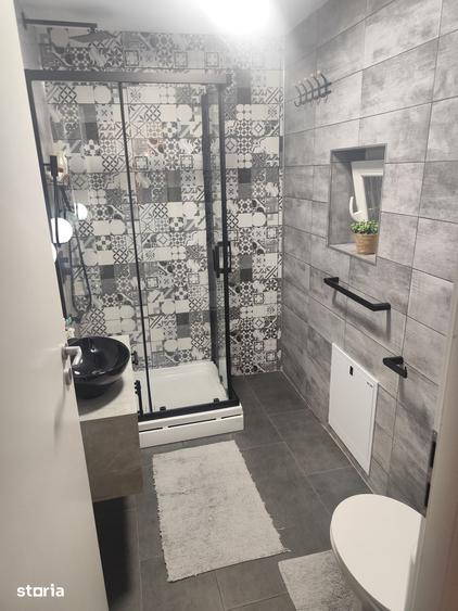 Casă cu 5 camere cu Teren 286 Mp în Central