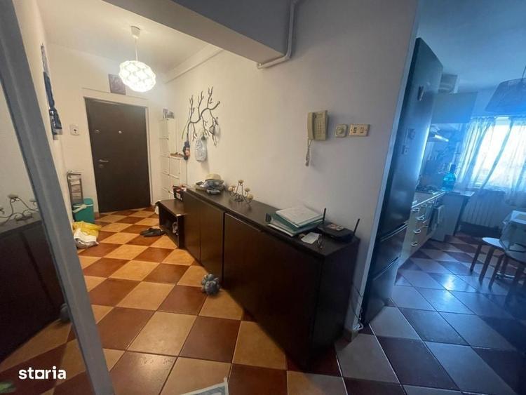 Apartament cu 3 camere în Brazda lui Novac