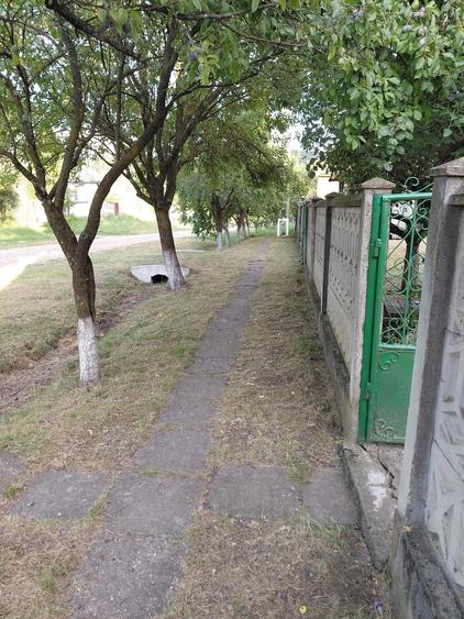 Casă cu 2 camere cu Teren 1000 Mp în Cecălaca