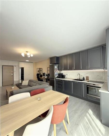 Apartament cu 2 camere decomandat, mobilat în Aradului