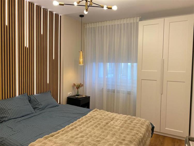 Apartament cu 2 camere semidecomandat în Calea Victoriei