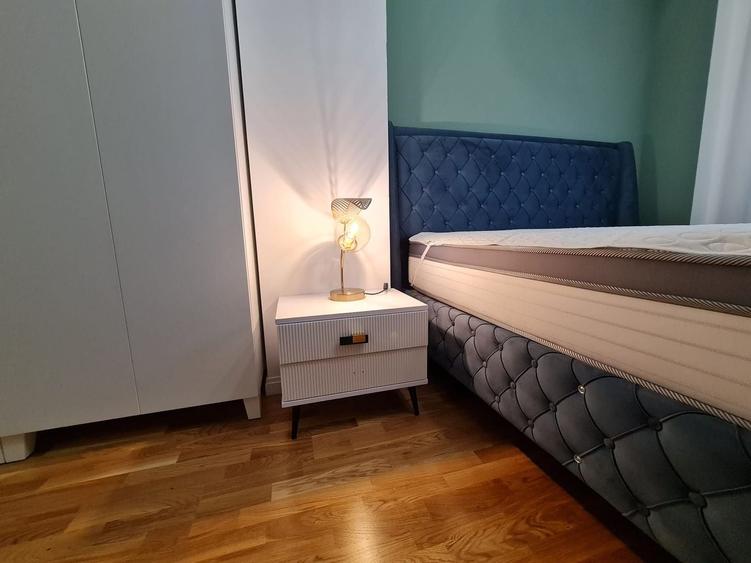 Apartament cu 3 camere decomandat în Arcul de Triumf