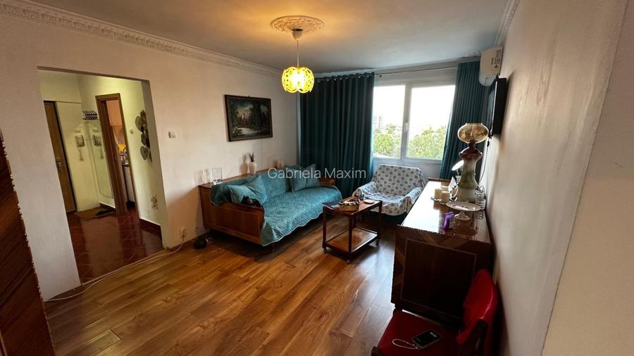 Apartament cu 3 camere decomandat în Bucur Obor Apartament cu 3 camere decomandat în Bucur Obor