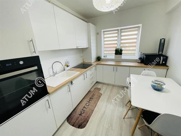 Apartament cu 2 camere decomandate si balcon etaj intermediar - 11