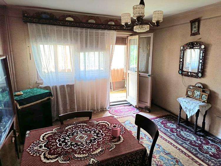 Titu, județul Dâmbovița - de vânzare apartament 3 camere, bine pozitionat! - 2