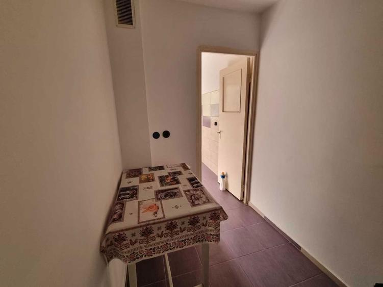 Apartament 2 camere nemobilat- de inchiriat zona Malu Rosu - 3