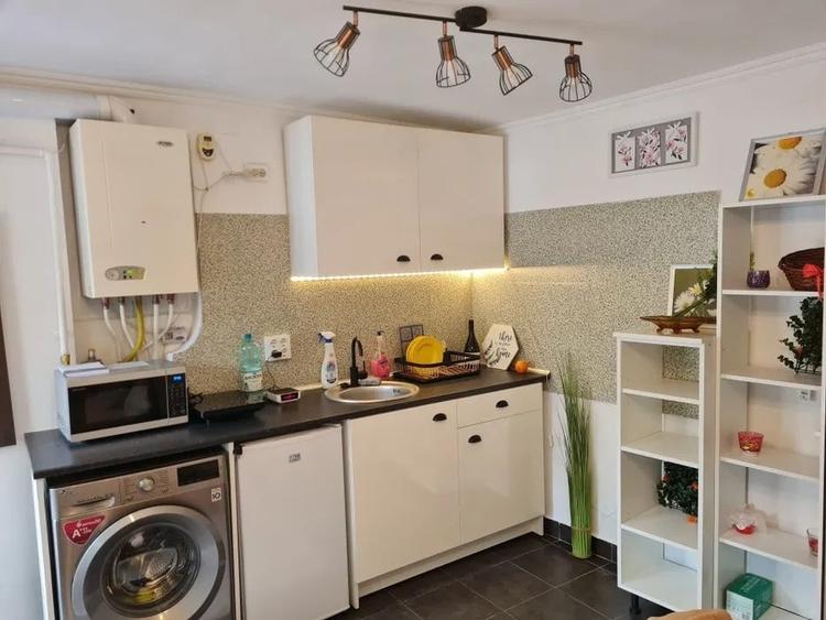 Investitie! Garsoniera finisata, terasa 14 mp, boxa, zona Turnul Pompierilor - 4