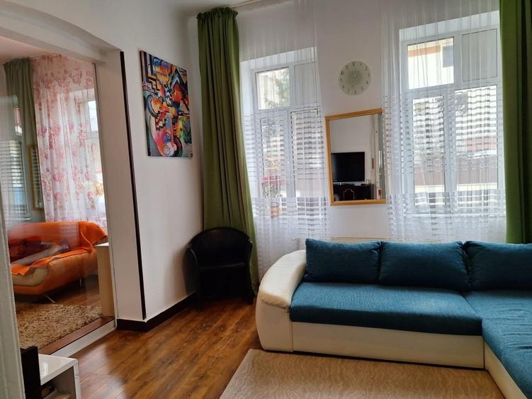 Vila fara risc seismic,renovata,izolata ext,P+1+pod inalt,9 camere,4 bai,pivnita - 8