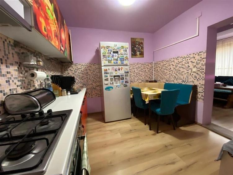 RECO  Casa in cartier Nufarul - 6