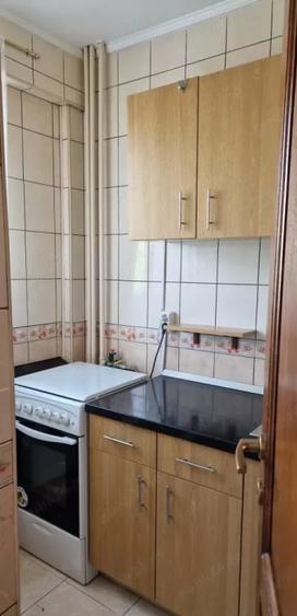 Garsoniera spatioasa, 35 mp, loc de parcare, zona Titan - 4