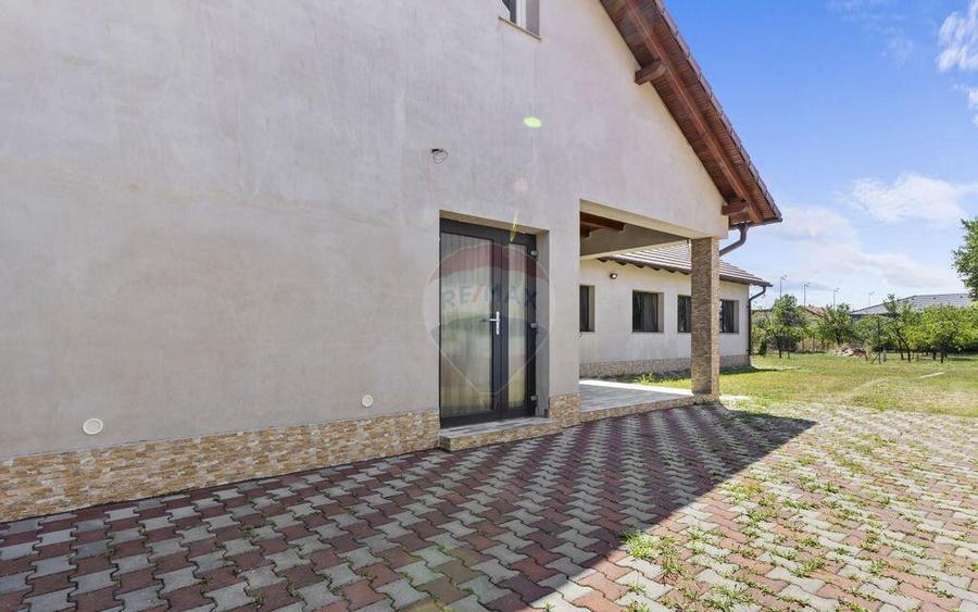Casa noua 246 mp cu teren 1363 mp de vanzare Sannicolau... - 3