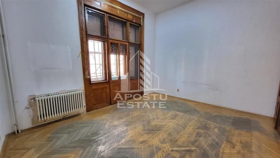 Apartament cu 4 camere, SAD, Piata Victoriei, 180 mp - 9