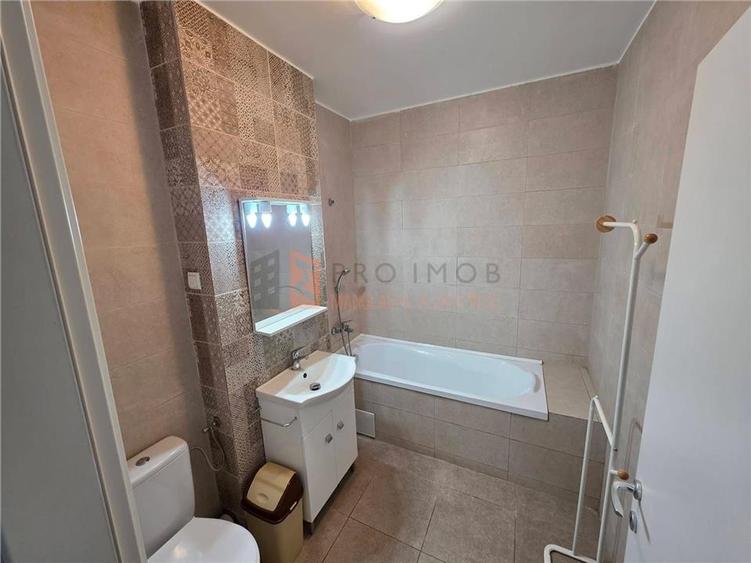 Apartament 2 camere cf 1 decomandat zona Orizont - 6