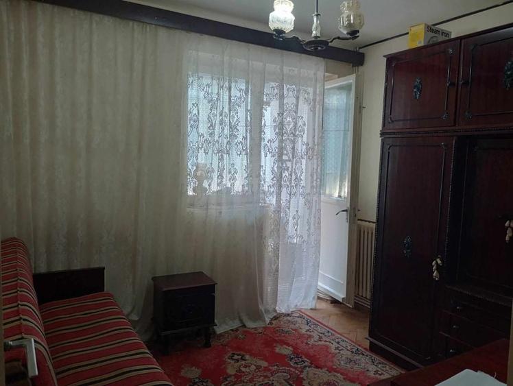 Apartament 2 camere Scoala 7 - 2