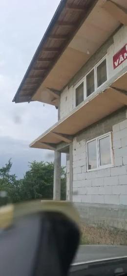 Casă cu 5 camere în Central