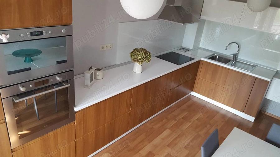Inchiriez apartament + garaj zona centrala - 4