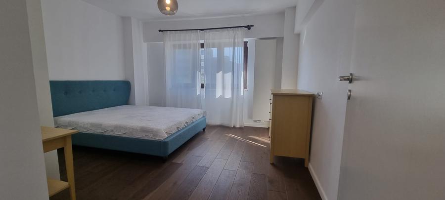 Pta-Unirii, Institutul bancar, langa metrou, 62mp - 6