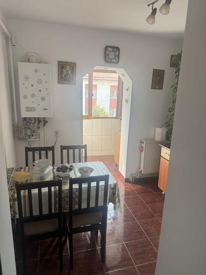 Apartament 2 camere confort 1. Spatios si luminos etaj 4 izolat. - 4