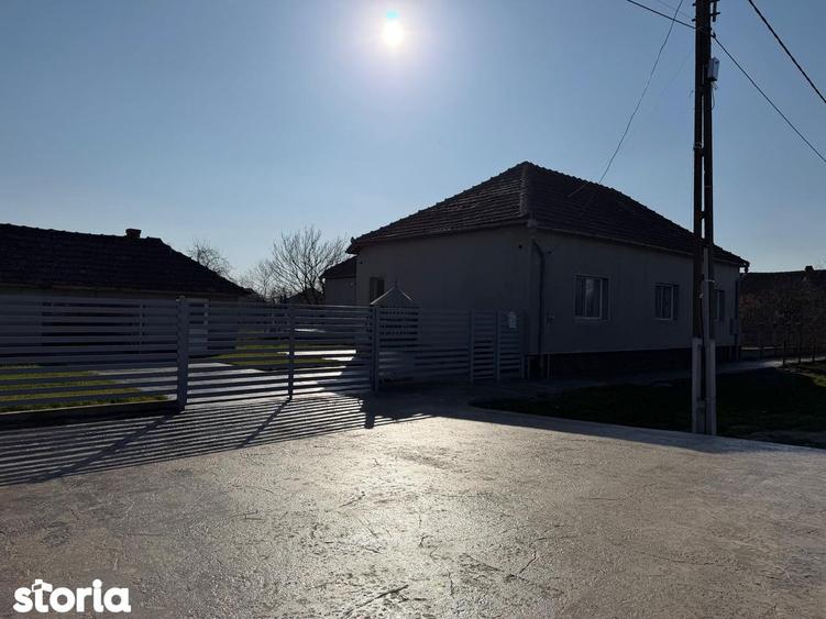 Casa de Vanzare la Cheie in Orasul Ineu Jud Arad, Teren 1439 mp. - 16