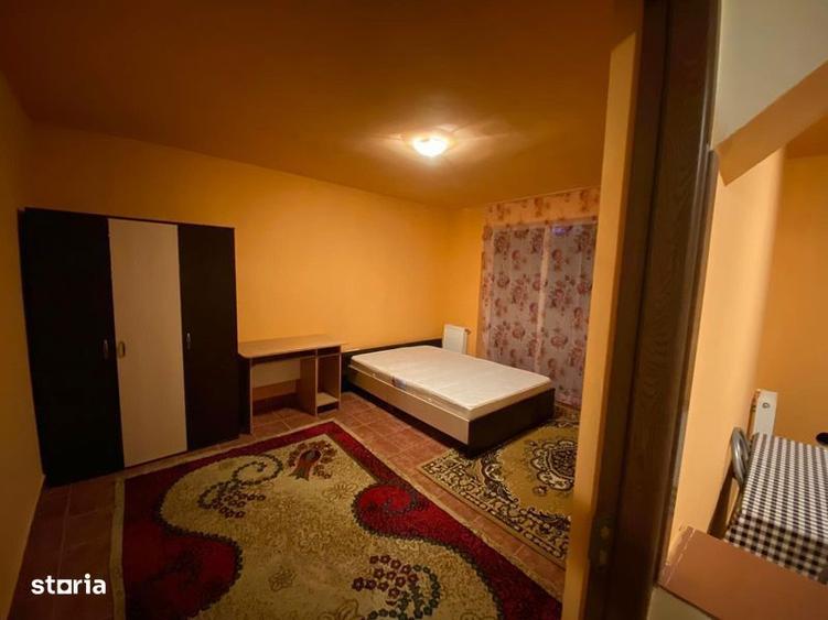 Inchiriez apartament strada Florilor - 5