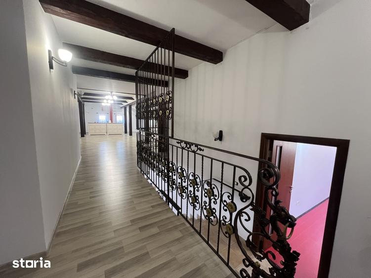 Casă cu 7 camere cu Teren 1900 Mp în Cornetu
