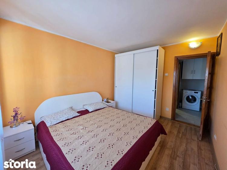 2 camere, decomandat, zona Episcopiei, str. Alexandru cel Bun, etaj 2 - 6