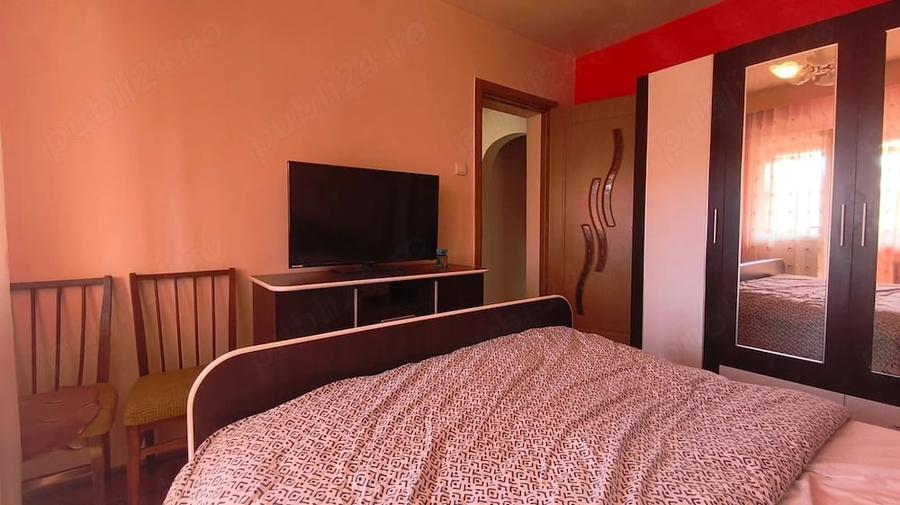 Apartament cu 3 camere decomandat în Central