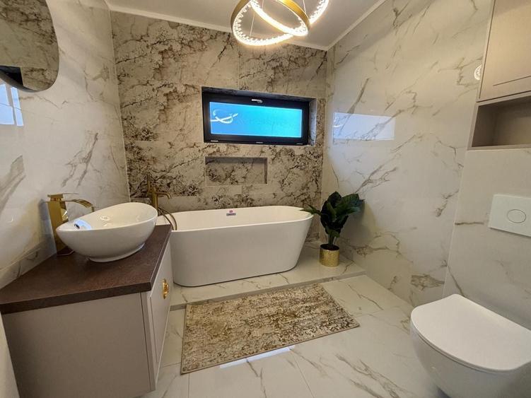 Duplex cu 4 camere cu Canalizare în Șelimbăr