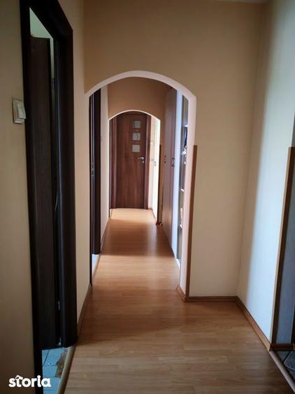 Apartament de vanzare - 1