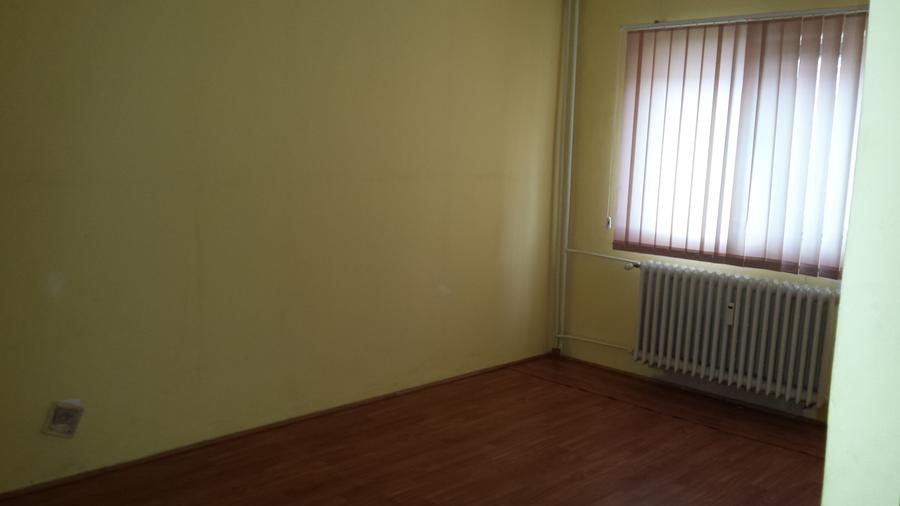 Apartament 3 camere decomandat Bulevard - 1