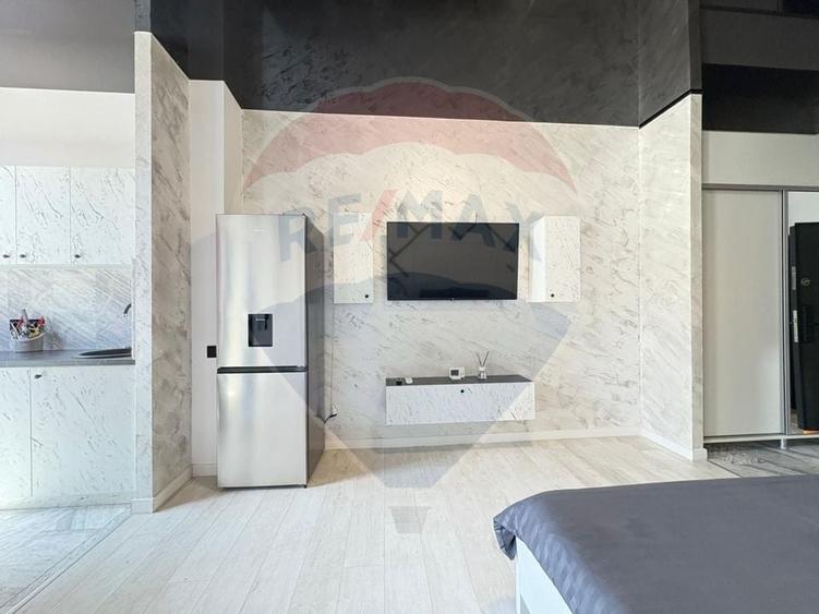 Vanzare Studio de lux in zona Tomis Nord - 1
