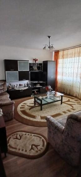 Roman, Bld. Roman Musat, bl. 32, cf. 1 - 7