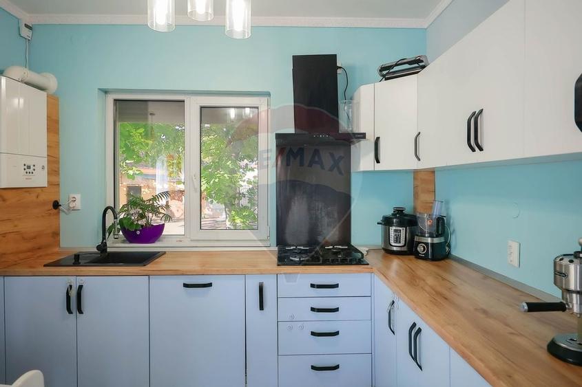 Casa de vanzare pentru locuit sau cabinete/birouri, zona Cantemir - 14