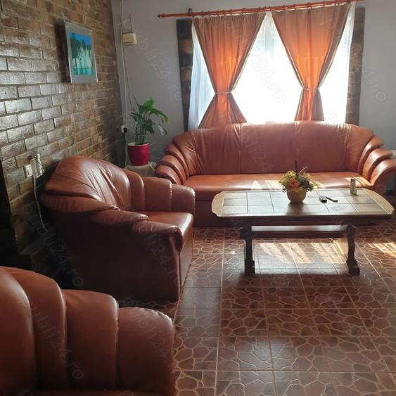 Vind casa in comuna Varias la 40 km de Timi?oara - 1