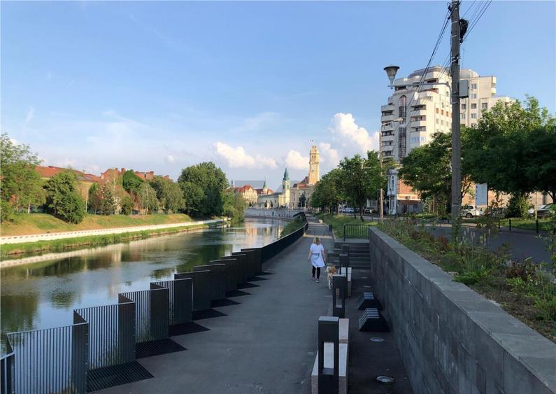 RECO . Studio ultracentral de inchiriat - 5