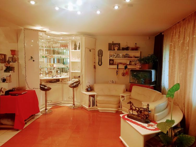 🏡 Casă de vânzare în Cristur – Str. Ulița Mare nr. 43 - 2