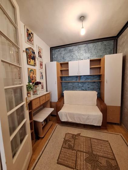 Casa de inchiriat cu loc de parcare - Eroii Revolutiei - 8