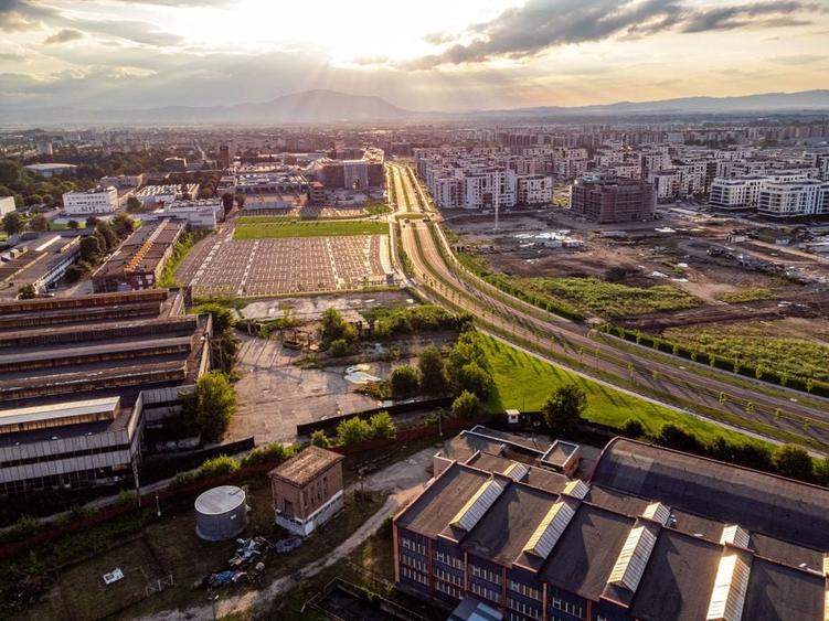 TEREN CU VAD COMERCIAL - 3