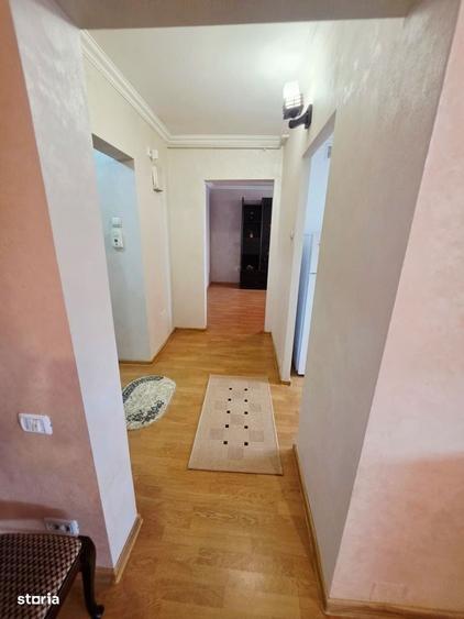 Apartament cu 2 camere decomandat în 9 Mai