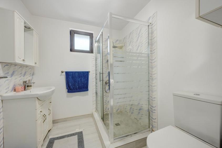 TANTAVA - GRADINARI, CASA 70 MP, LOT - 1557 MP! - 7