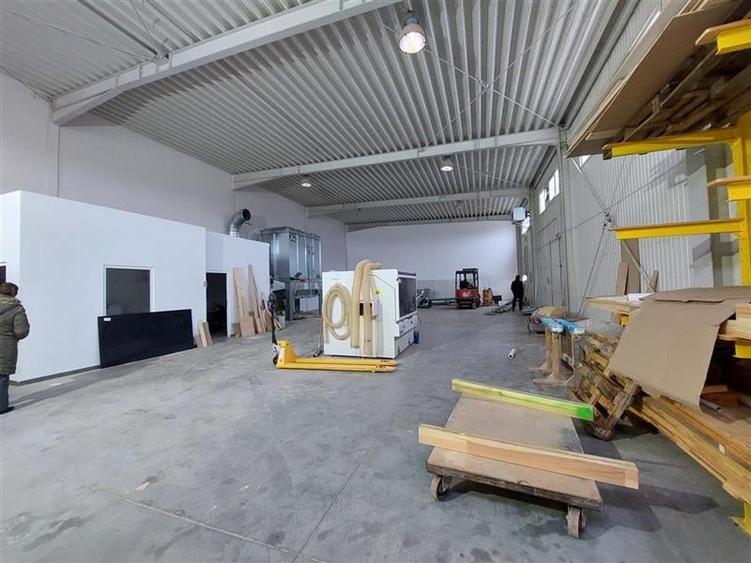 Hala noua cu acces din sos. de centura - 2