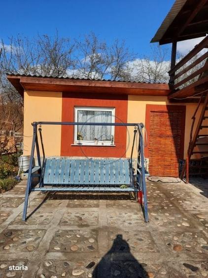 Casă cu 3 camere în Dumitra
