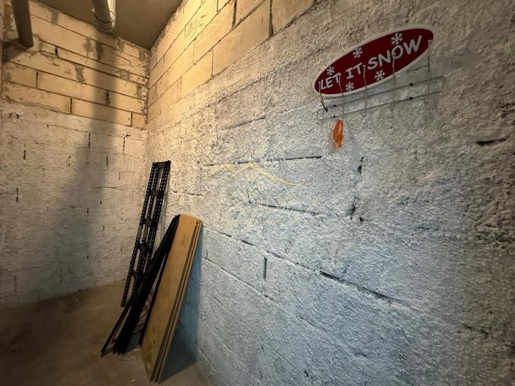 Apartament cu 3 camere decomandat, mobilat în Băneasa
