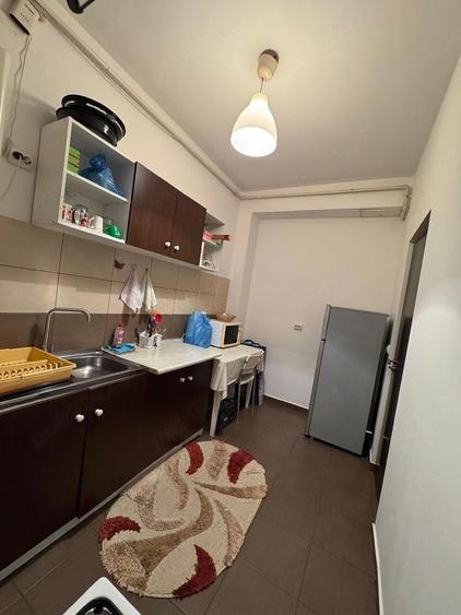 proprietar vand garsoniera sector 5 - 7