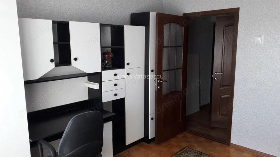 Inchiriez apartament 2 camere semidecomandat,aproape de Facultatea de Medicina Inchiriez apartament 2 camere semidecomandat,aproape de Facultatea de Medicina