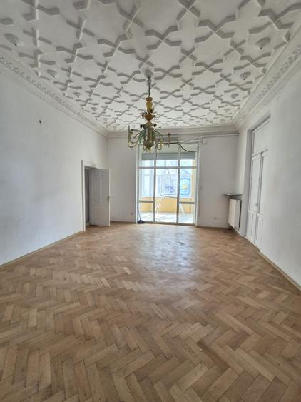 Lascar  Catargiu - Piata Victoriei - 7