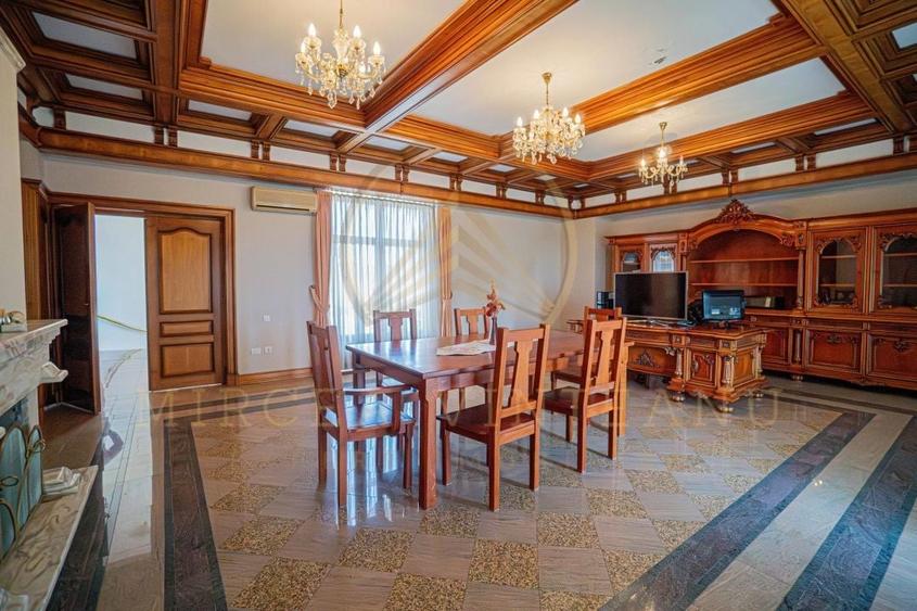 Ultracentral -Cladire impozanta  D+P+2E. - 39