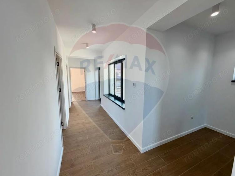 Casa / Vila cu 4 camere de vanzare in zona Dedeman - 8