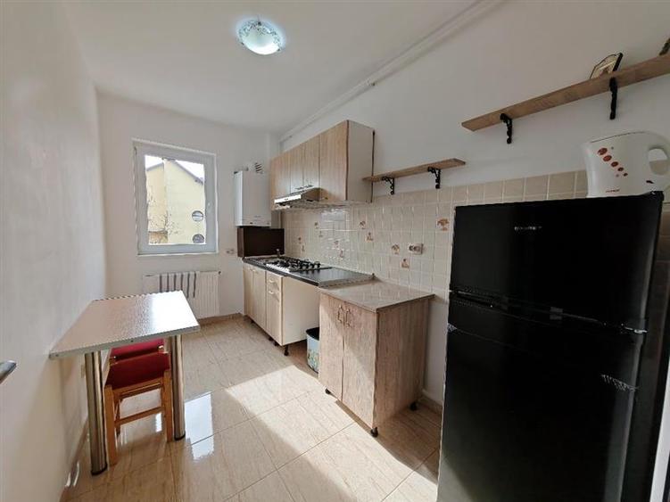 Inchiriem Garsoniera, Mobilata, Decomandata, Tractorul - 6